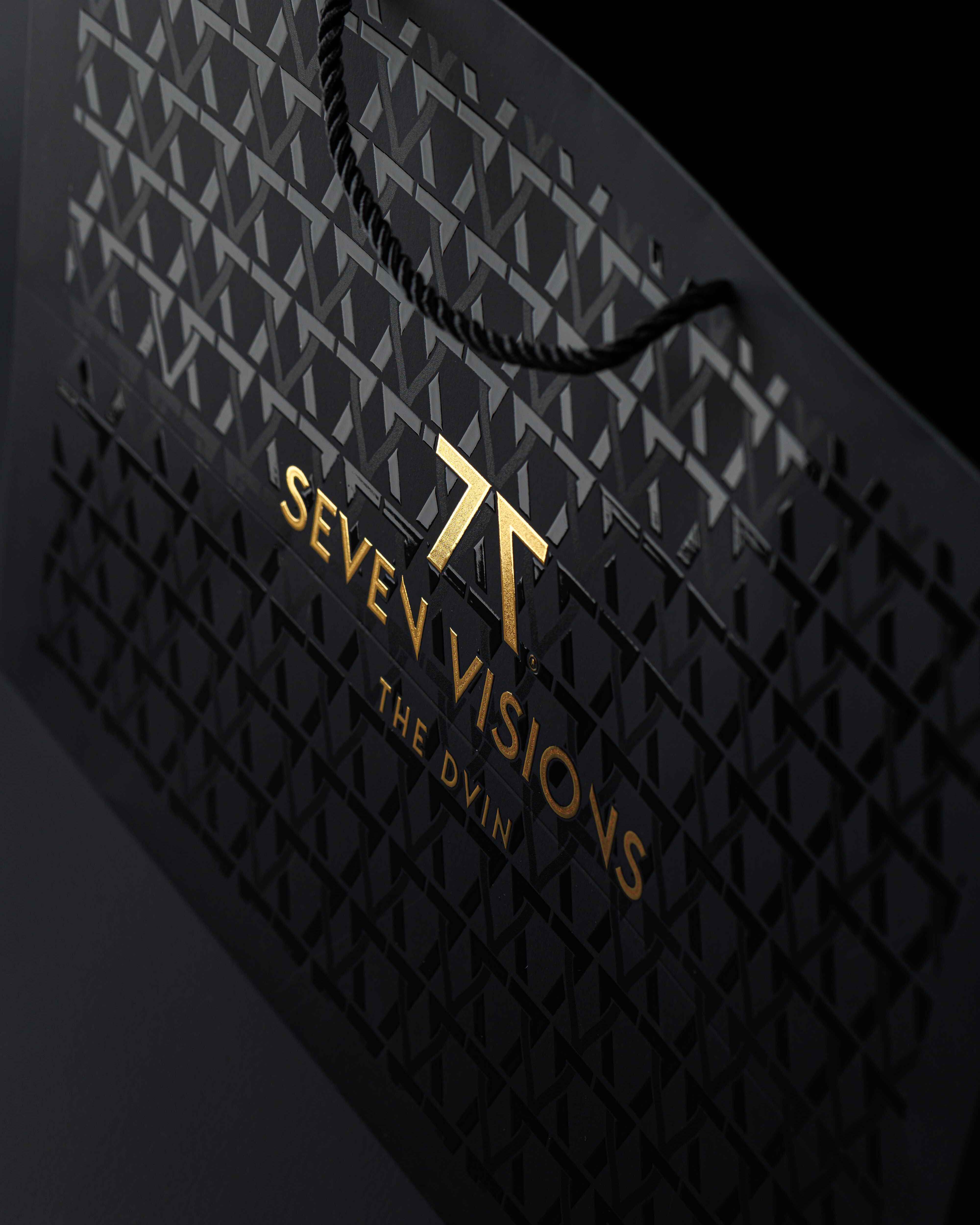 Custom high-quality printed materials by Levelprint