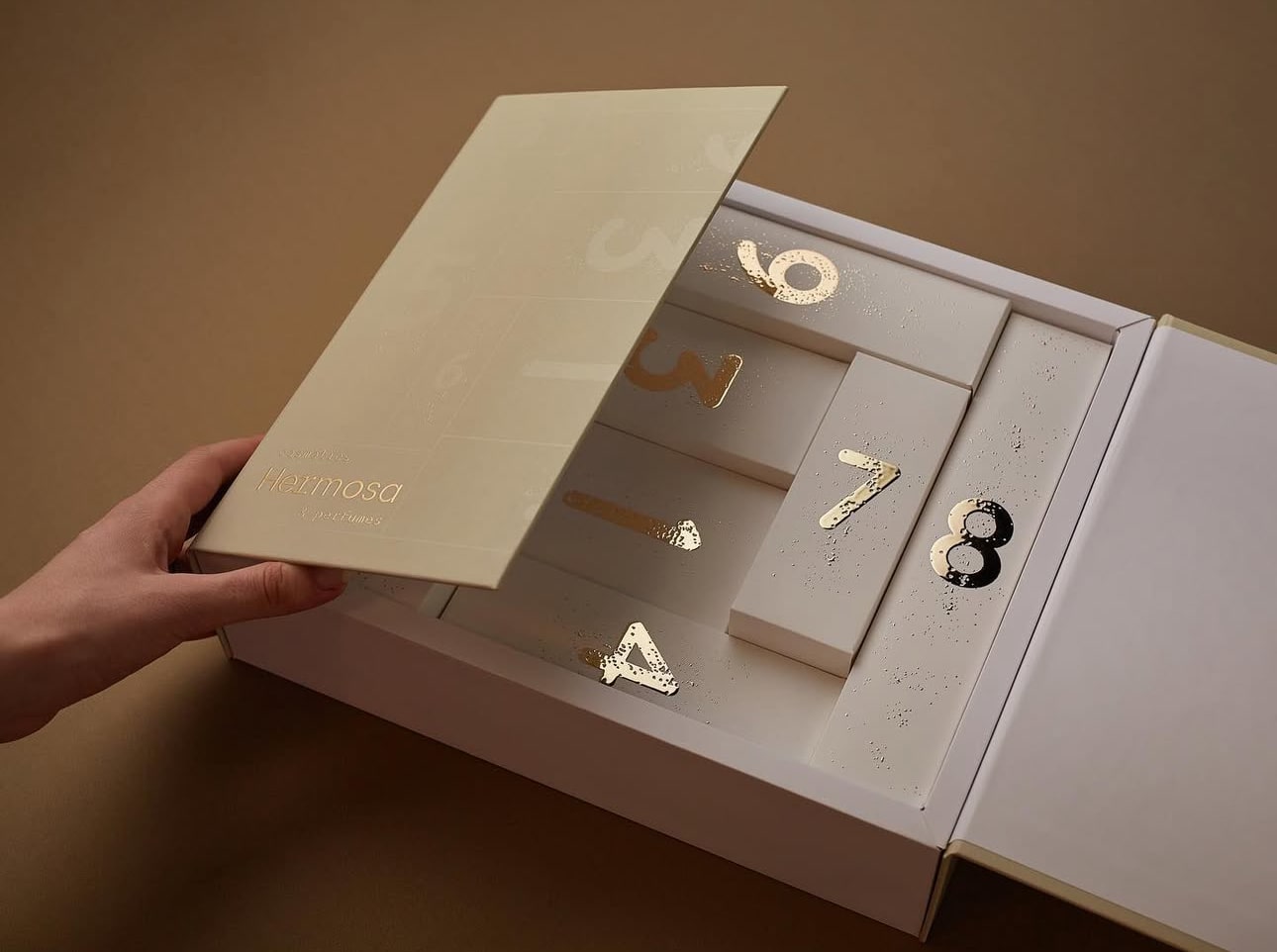 Custom high-quality printed materials by Levelprint